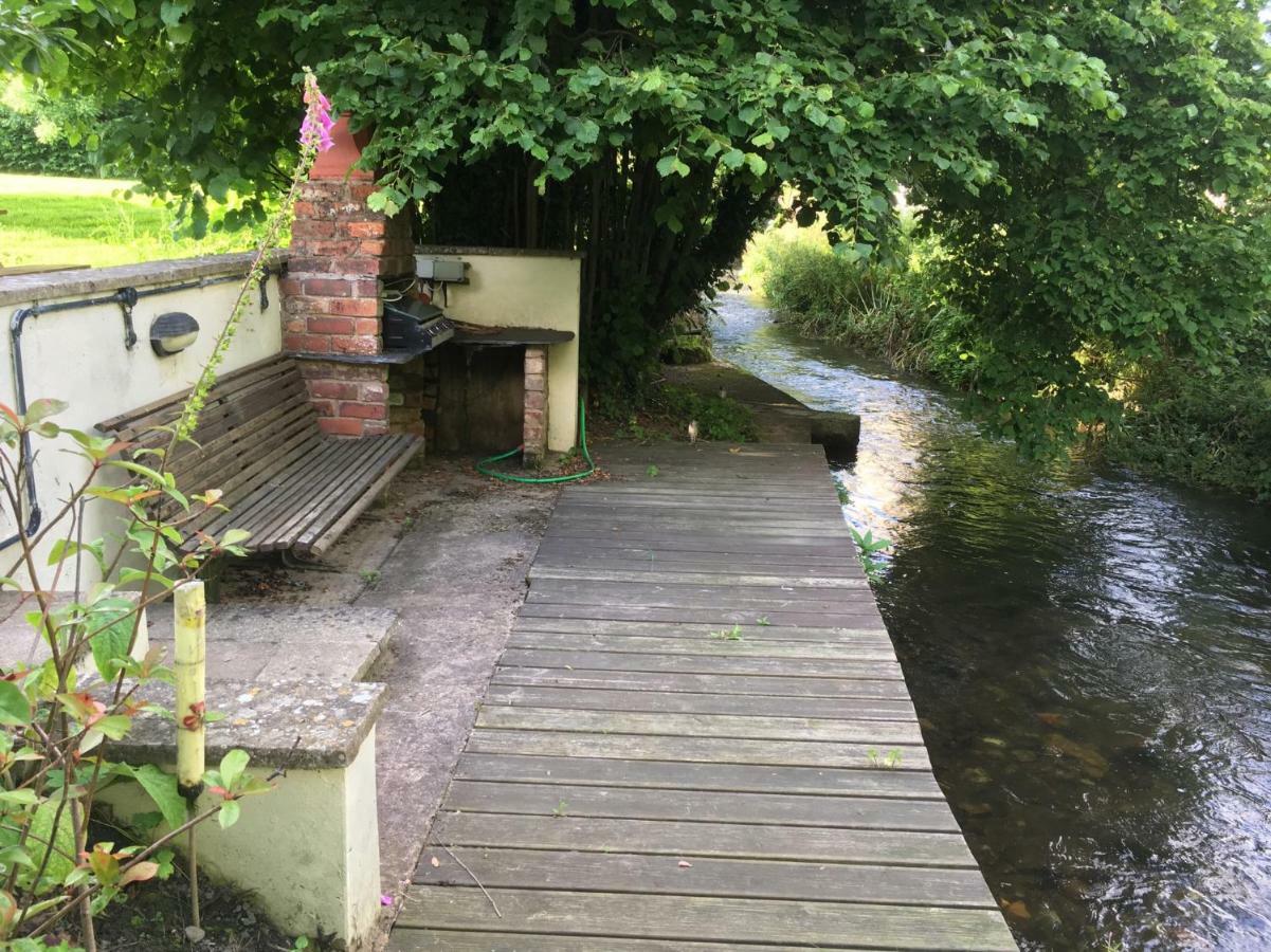Maesbury Riverside Oswestry Exterior photo